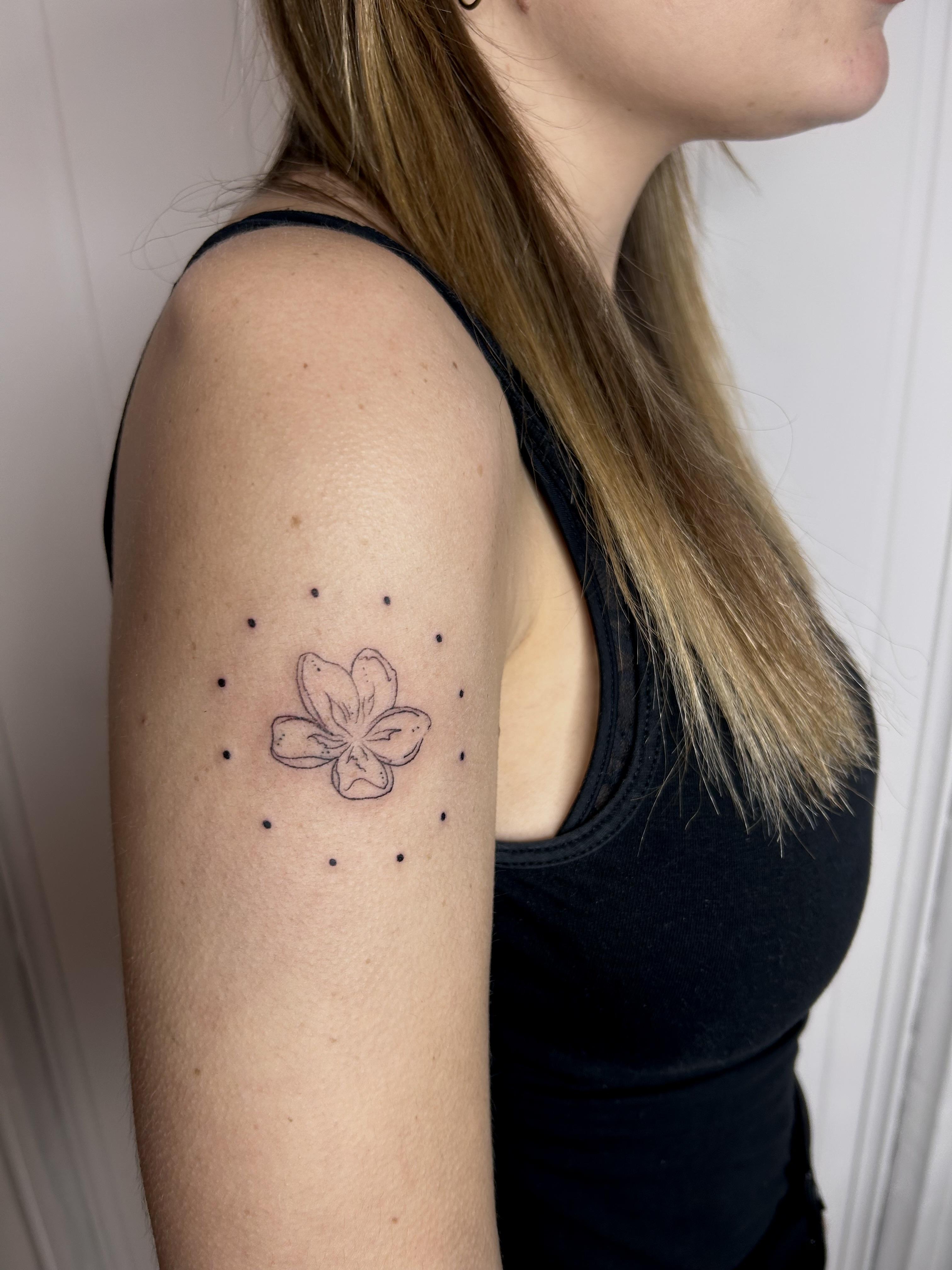 Minimalist tattoo